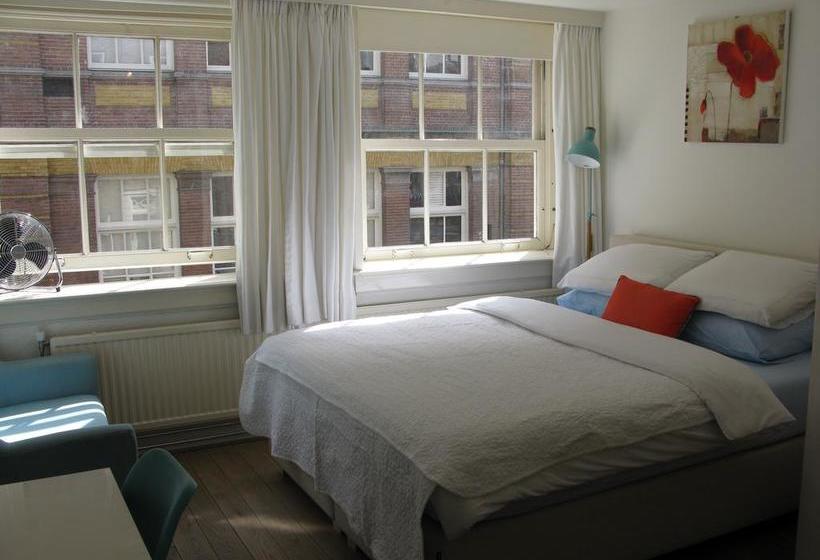 Bed and Breakfast Sir Nico Guest House