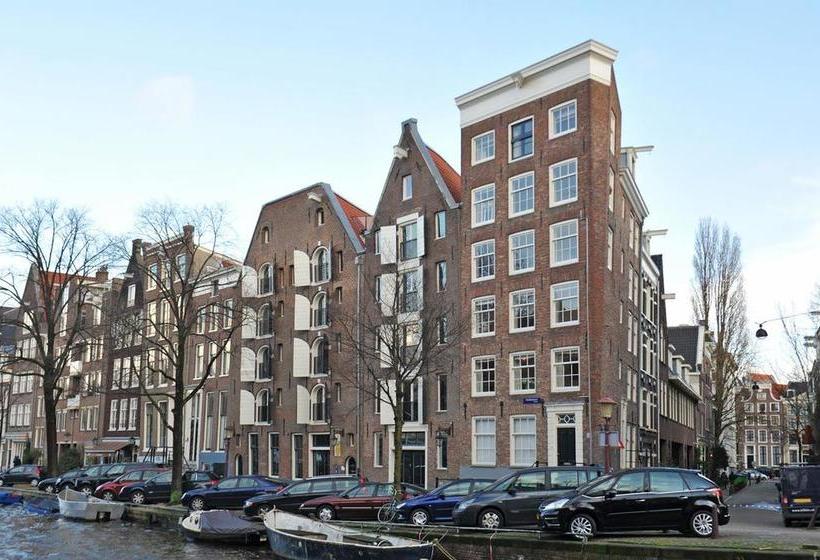 Bed and Breakfast Sir Nico Guest House