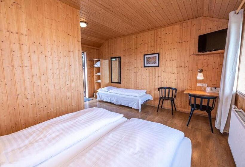 هتل Arnanes Country