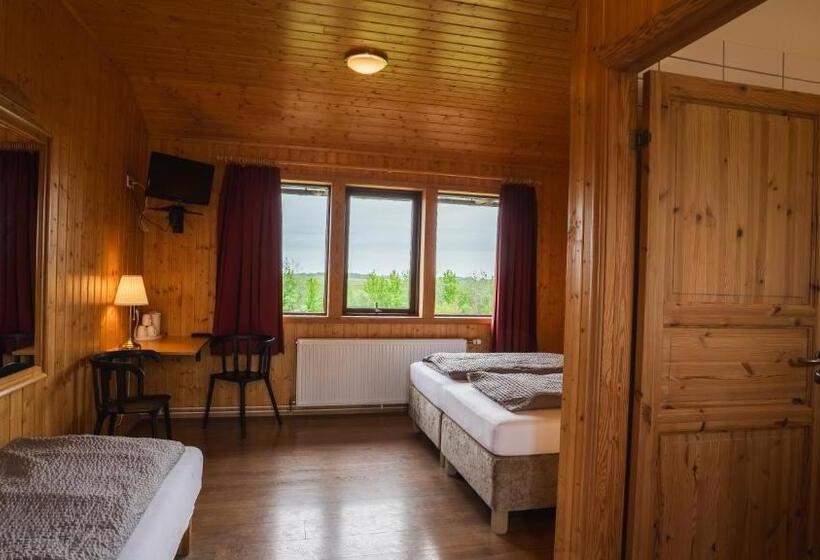 هتل Arnanes Country