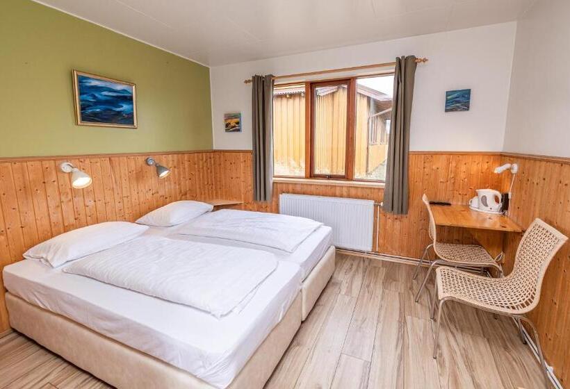 هتل Arnanes Country