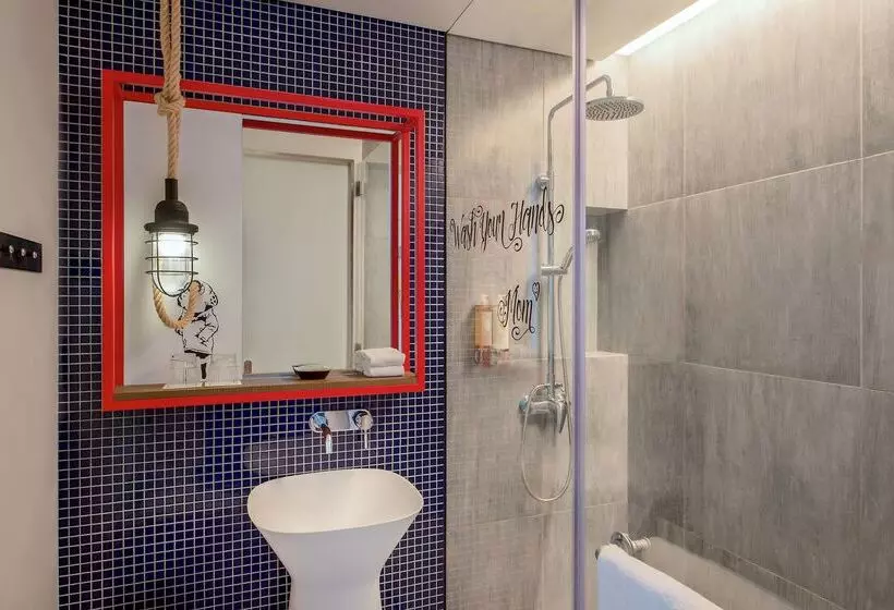 Hotelli Hampton By Hilton Dubai Al Seef