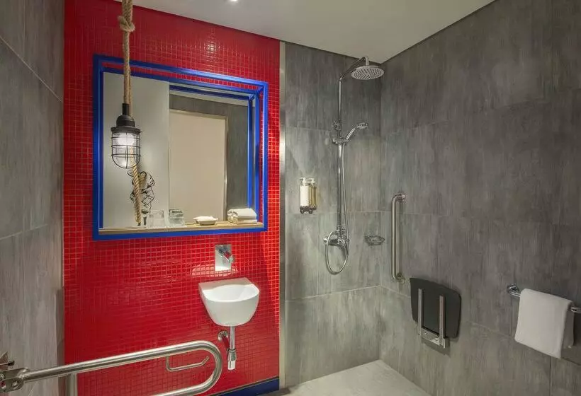 Hotelli Hampton By Hilton Dubai Al Seef