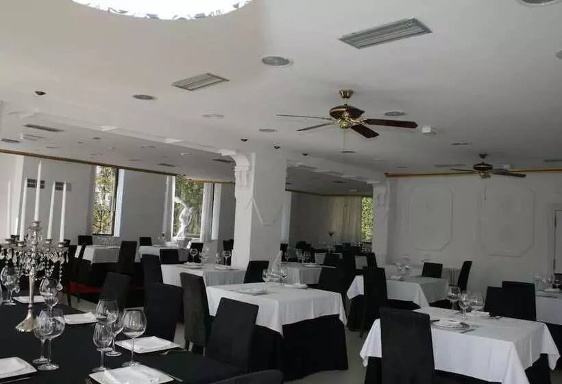 Hotelli Mirador Del Ermitage