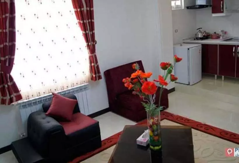 هتل Neyestan Apartment