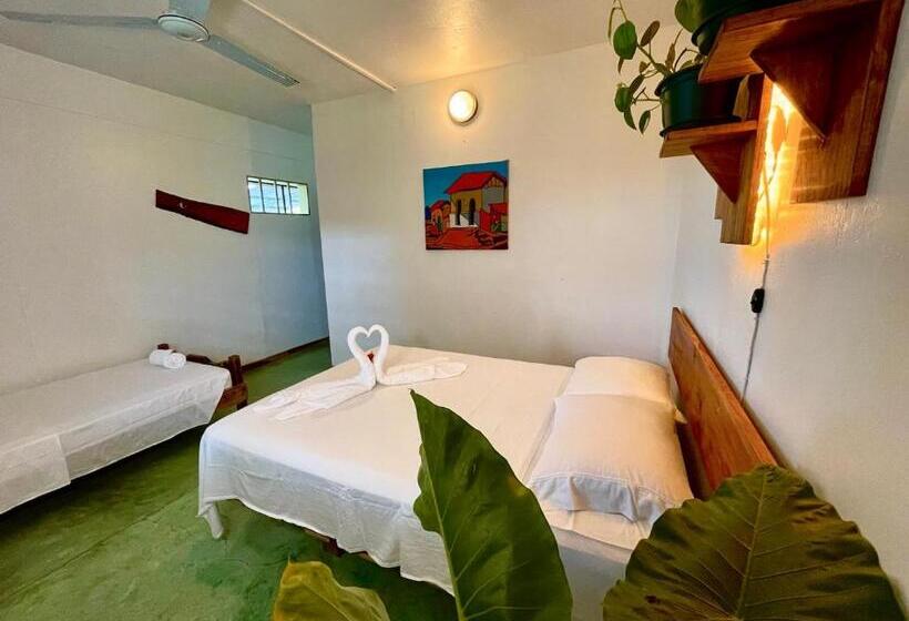 هتل Villas Jacquelina