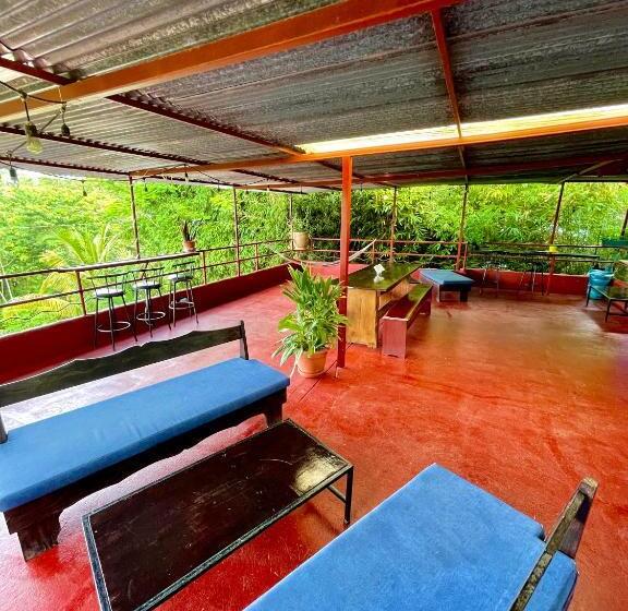 هتل Villas Jacquelina