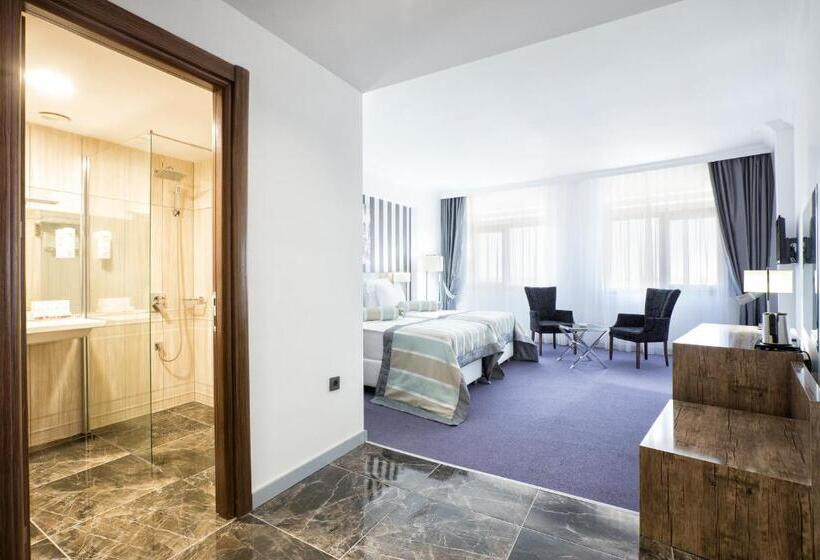 Ramada Hotel By Wyndham Edirne