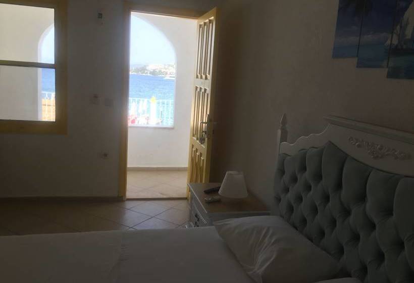 مبيت وإفطار Estrella Beach