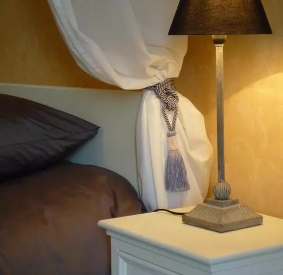 ベッドアンドブレックファースト Les Chambres D Hôtes De Luneil