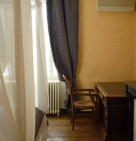 ベッドアンドブレックファースト Les Chambres D Hôtes De Luneil