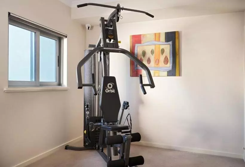 Hotelli Airport Apartments By Vetroblu