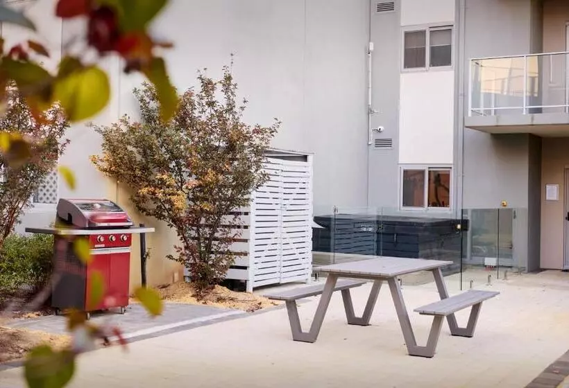 Hotelli Airport Apartments By Vetroblu