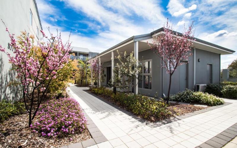 فندق Airport Apartments By Vetroblu