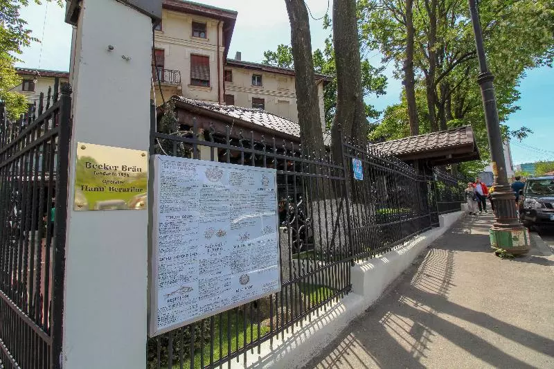 Avenue Parliament Old Town   Avenue Hotels