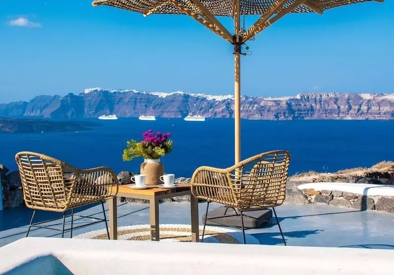 Hotelli Cape 9 Villas & Suites