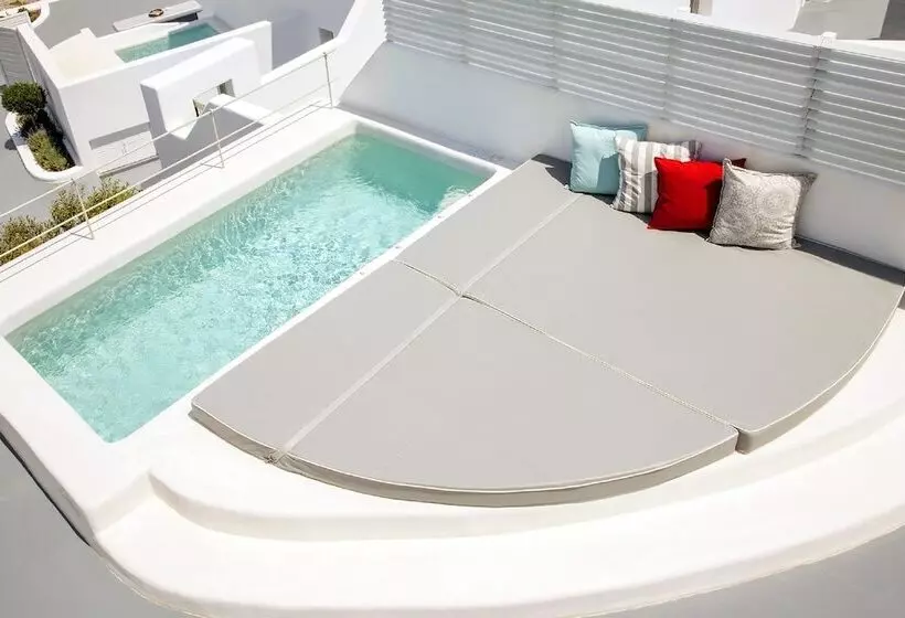 Hotelli Cape 9 Villas & Suites