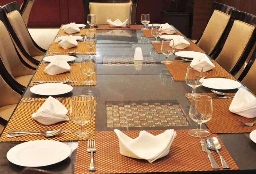 هتل Clarion Inn Amps