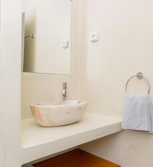 Hotel Depis Sea Side Villas