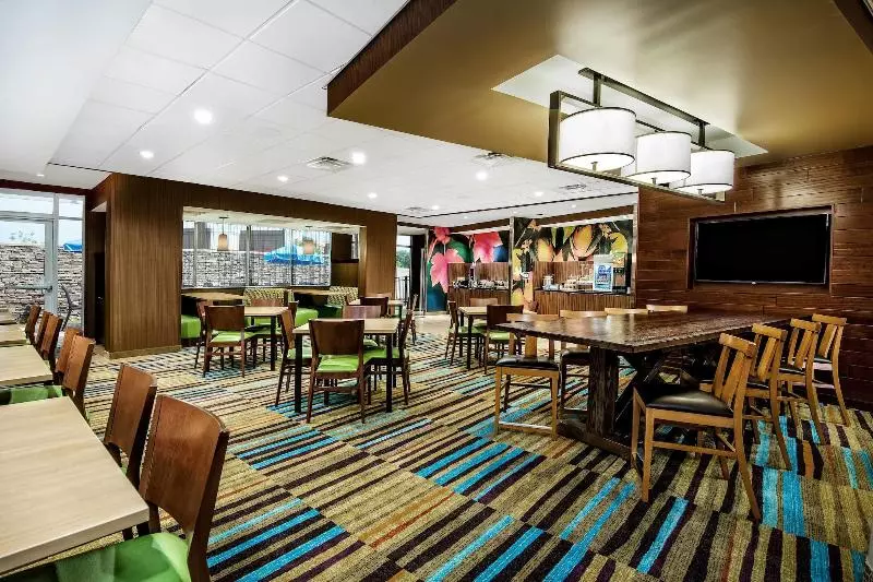 Hotelli Fairfield Inn & Suites By Marriott Van