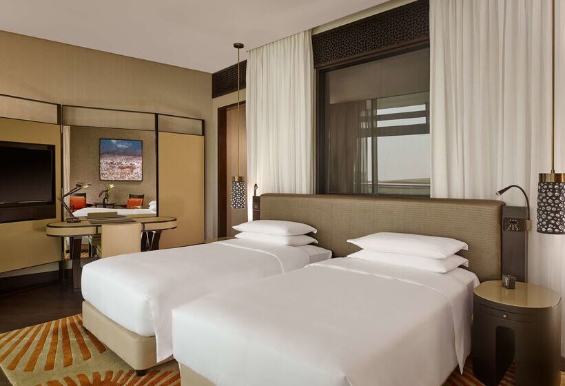 Grand Hyatt Abu Dhabi Hotel & Residences Emirates Pearl