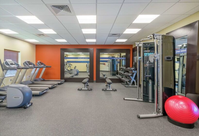 Отель Hampton Inn & Suites Glenarden/washington Dc