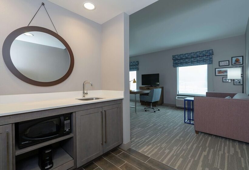 Отель Hampton Inn & Suites Glenarden/washington Dc