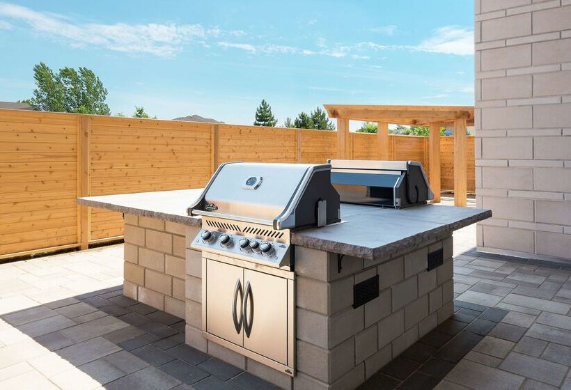 فندق Homewood Suites By Hilton Ottawa Airport