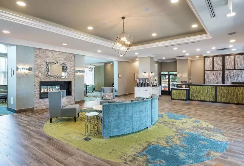 Hotelli Homewood Suites By Hilton Ottawa Airport