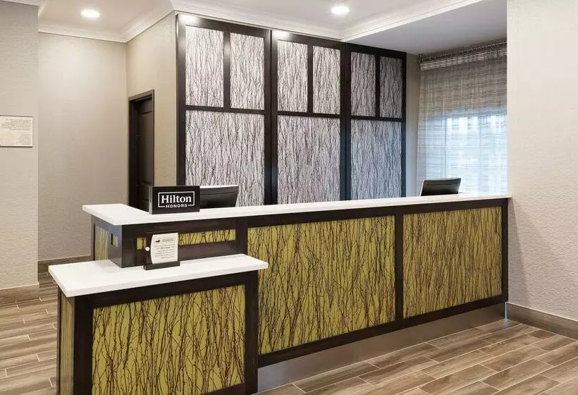 Hotelli Homewood Suites By Hilton Ottawa Airport