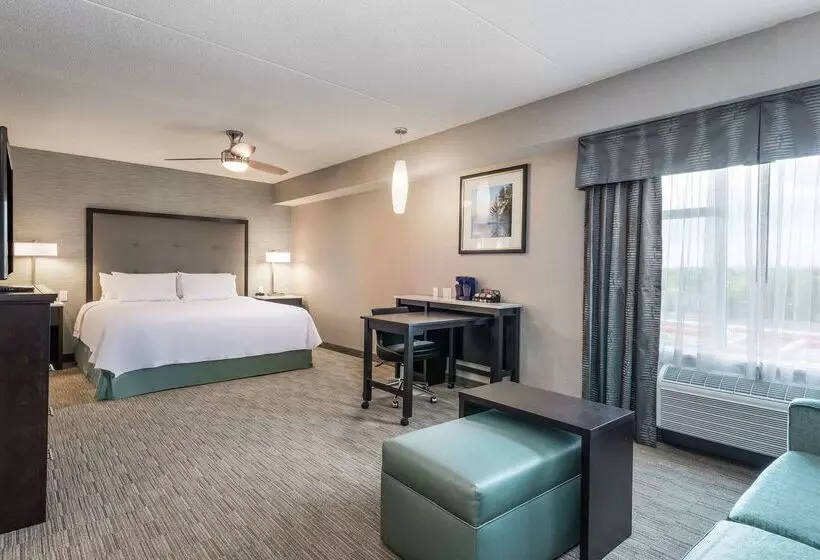 Hotelli Homewood Suites By Hilton Ottawa Airport