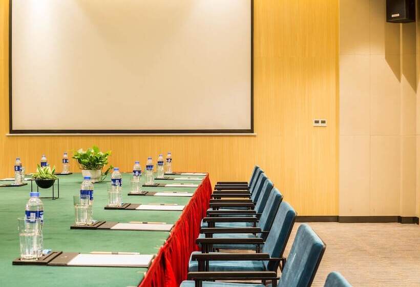 בית מלון כפרי Ibis Styles Changsha International Exhibition Center