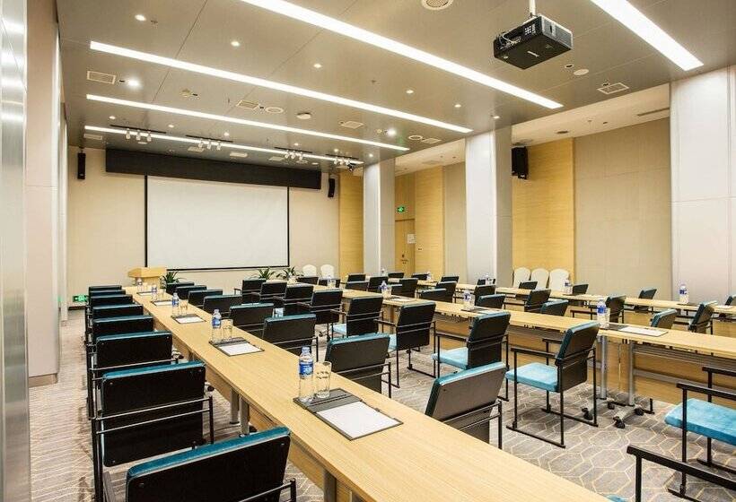 בית מלון כפרי Ibis Styles Changsha International Exhibition Center