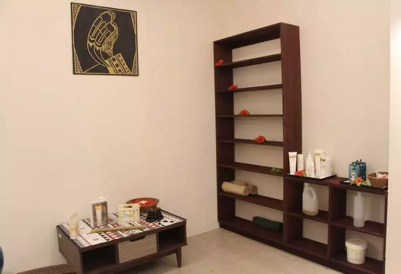 Hotelli Landers Bay Resort & Spa Fiji   Adults Only