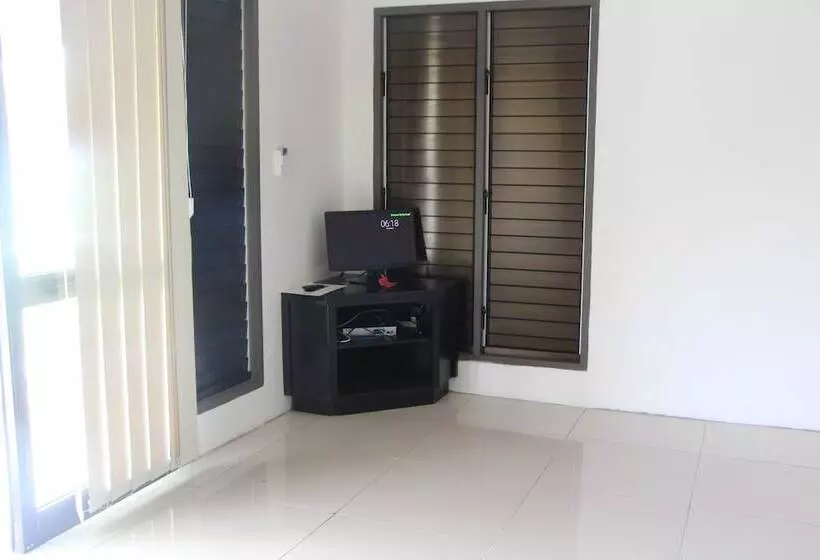 Hotelli Landers Bay Resort & Spa Fiji   Adults Only