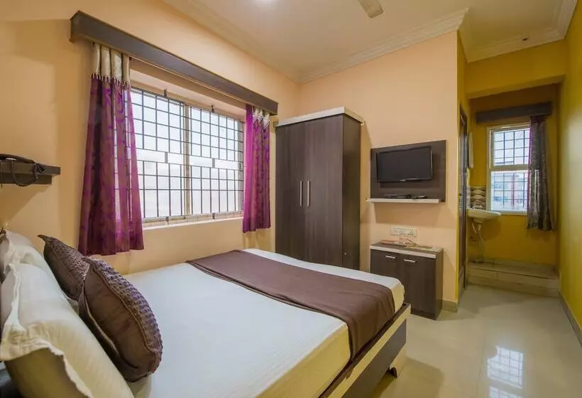 هتل Lusia Inn