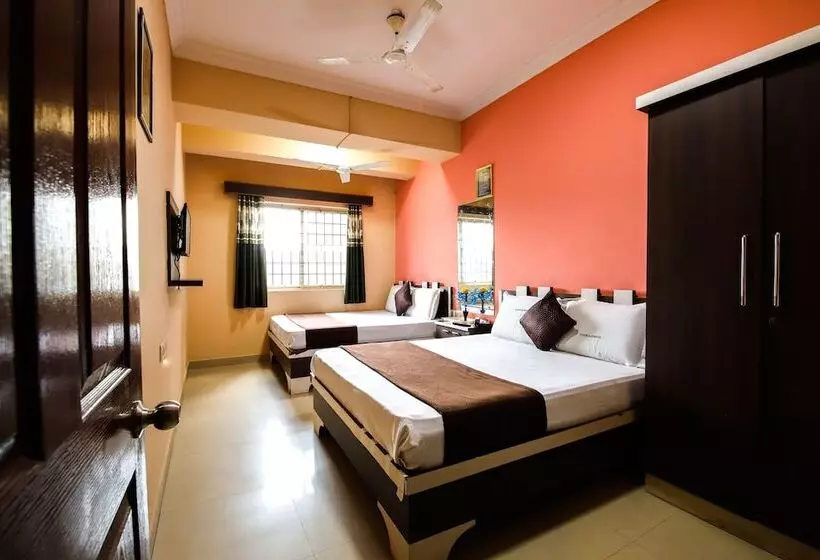 هتل Lusia Inn