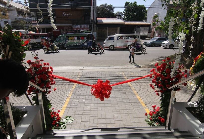 Hotelli Mabolo Royal