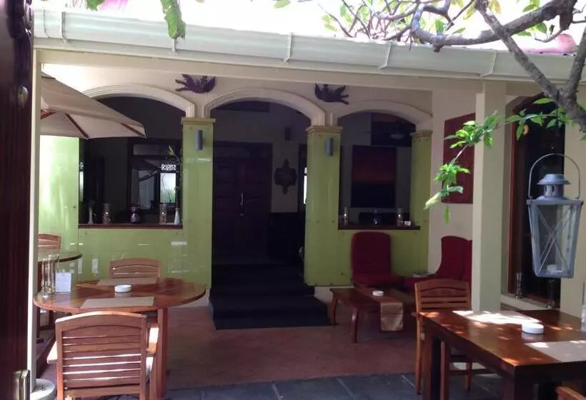 هتل Sala Boutique