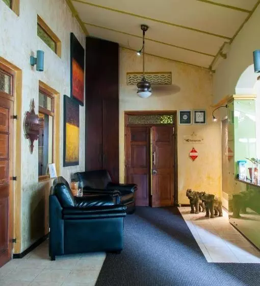 هتل Sala Boutique