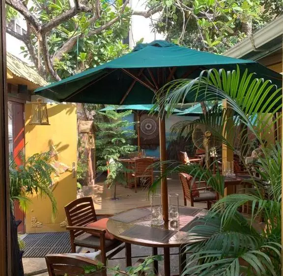 هتل Sala Boutique