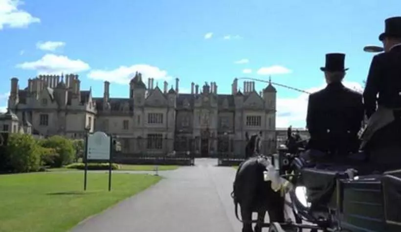 ホテル Stoke Rochford Hall