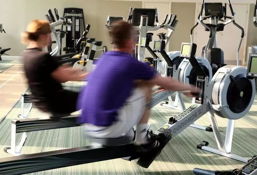 ホテル Stoke Rochford Hall