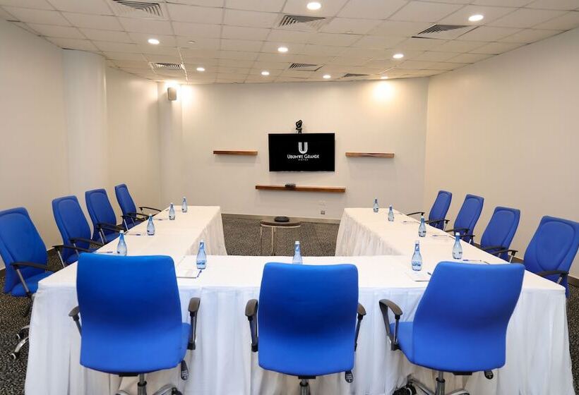 هتل Ubumwe Grande