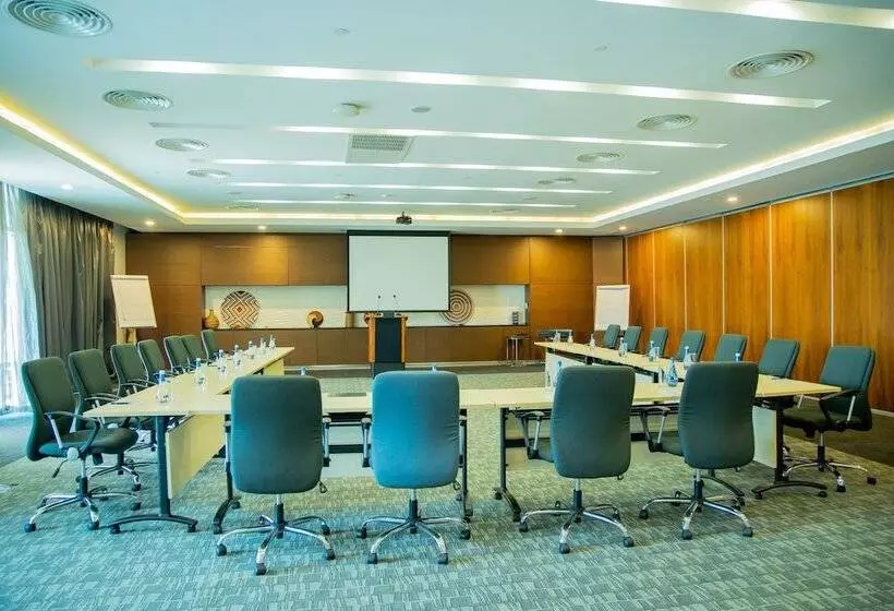 هتل Ubumwe Grande