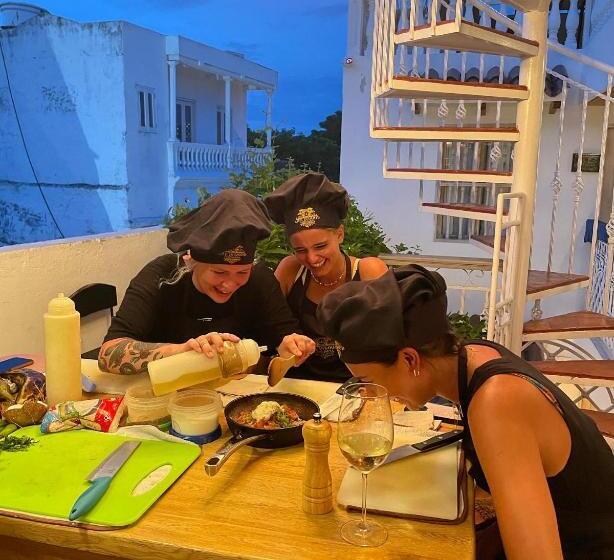 Life Is Good Cartagena Hostel