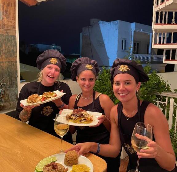 Life Is Good Cartagena Hostel