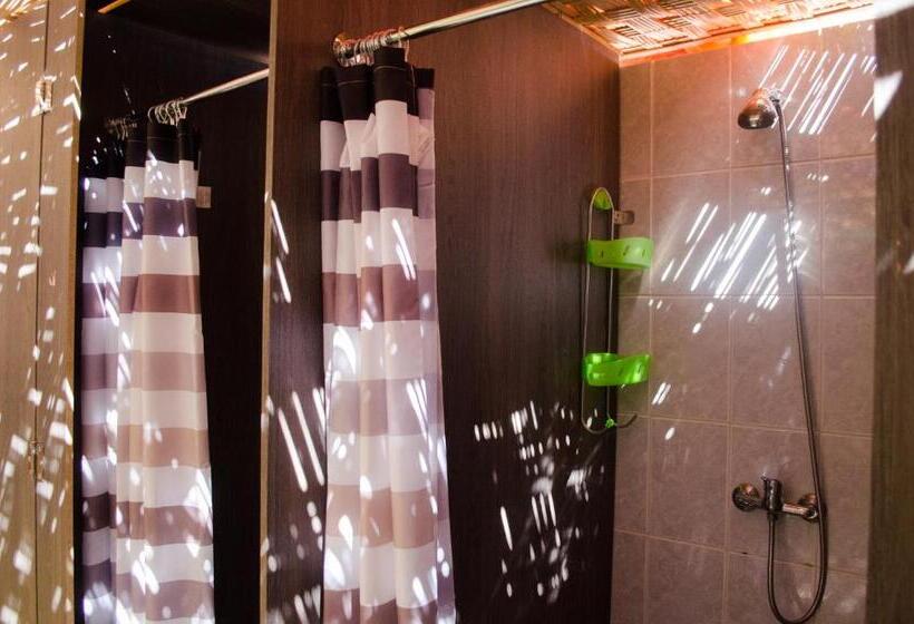 הוסטל Hostal Kirckir