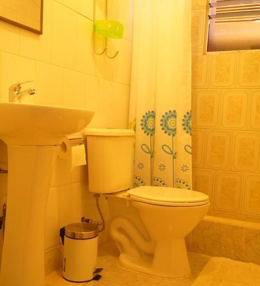 הוסטל Hostal Kirckir