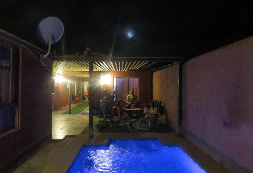 הוסטל Hostal Kirckir